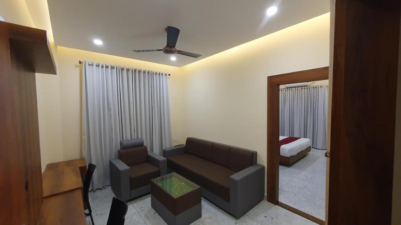 Hotel Woodlark Kattappana Exterior foto